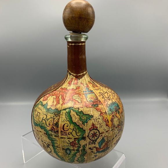 1960s Leather Wrapped Fausto Corduri Glass Decanter Old World Map Made in Italy - Picture 3 of 10